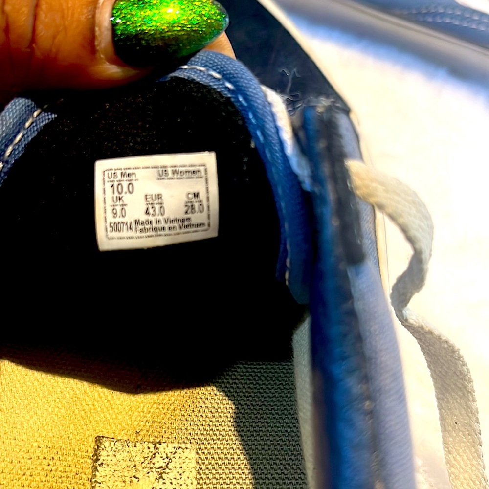 Vans - Picture 7 of 7